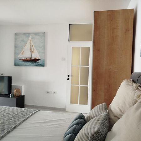 Apartman Iva Novalja Exterior foto